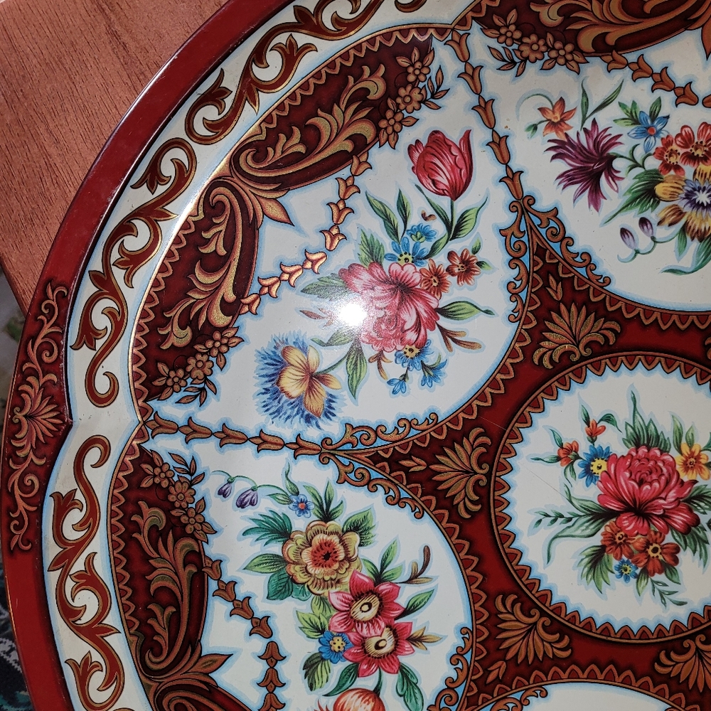 Vintage 1971 Daher Decorated Ware Round Metal Tray, Dutch Garden Floral Pattern - Picture 8 of 12